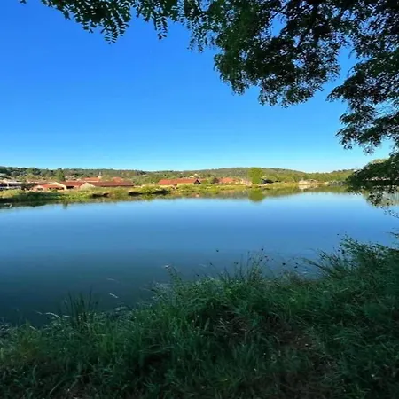 Garden Stay, Cleaning Included * Saint-Quirin