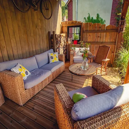 Garden Stay, Cleaning Included * Saint-Quirin