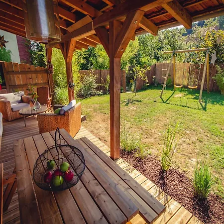 Garden Stay, Cleaning Included 度假居