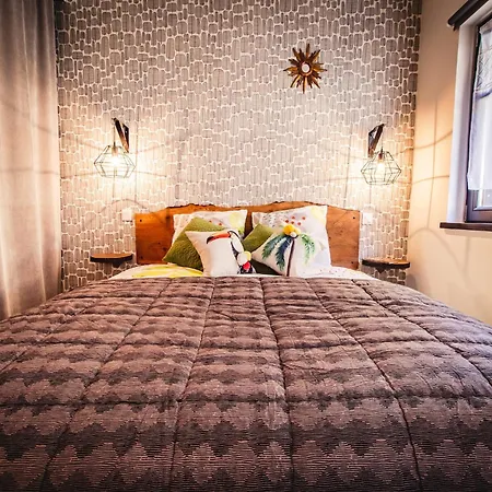 Garden Stay, Cleaning Included 度假居 Saint-Quirin